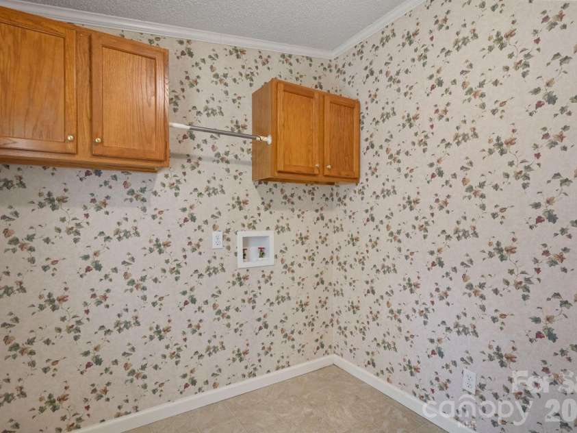 4669 River Trail Lane, Granite Falls, NC 28630.  MLS# CAR4364980, YatesRealty ID 9910. Laundry Room