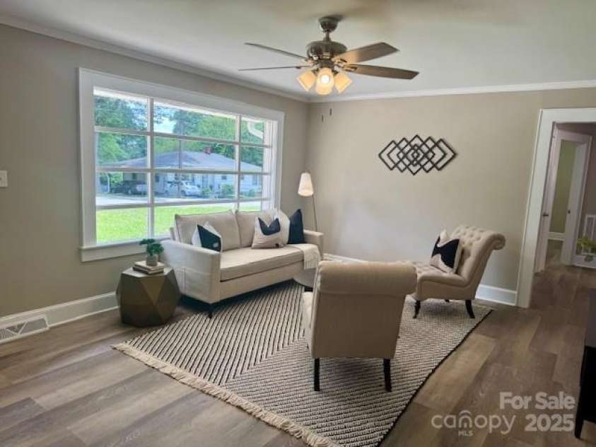 105 Baldwin Avenue, Kannapolis, NC 28083.  MLS# CAR4249404, YatesRealty ID 9912. 