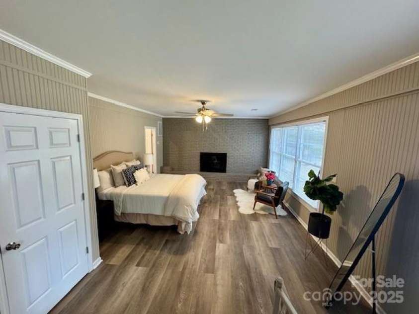 105 Baldwin Avenue, Kannapolis, NC 28083.  MLS# CAR4249404, YatesRealty ID 9912. 