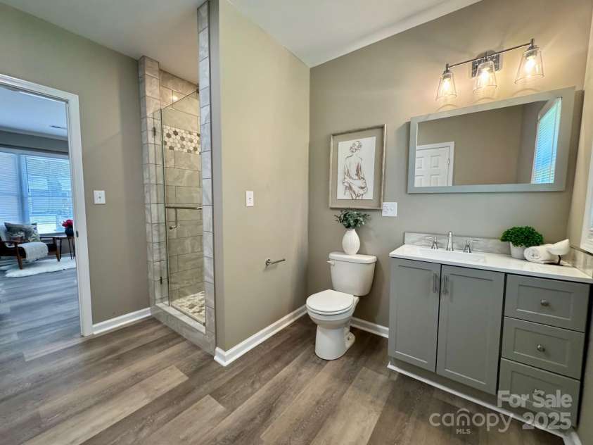 105 Baldwin Avenue, Kannapolis, NC 28083.  MLS# CAR4249404, YatesRealty ID 9912. 