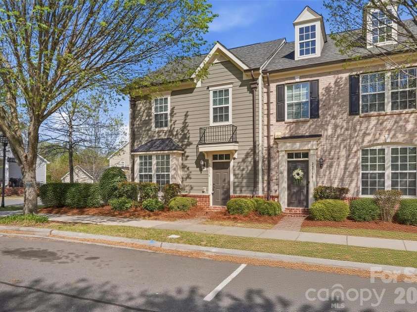 22334 Market Street, Cornelius, NC 28031.  MLS# CAR4363349, YatesRealty ID 9912. 
