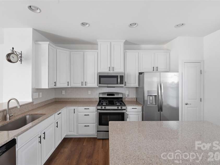 22334 Market Street, Cornelius, NC 28031.  MLS# CAR4363349, YatesRealty ID 9912. 