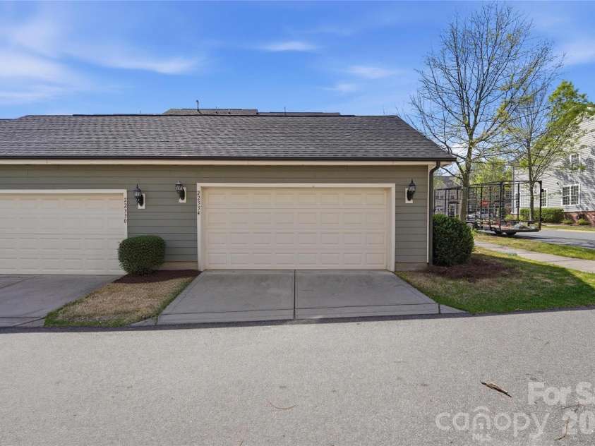 22334 Market Street, Cornelius, NC 28031.  MLS# CAR4363349, YatesRealty ID 9912. 