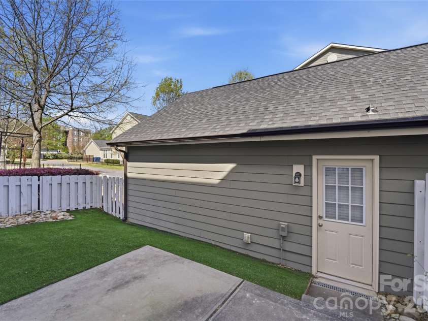 22334 Market Street, Cornelius, NC 28031.  MLS# CAR4363349, YatesRealty ID 9912. 