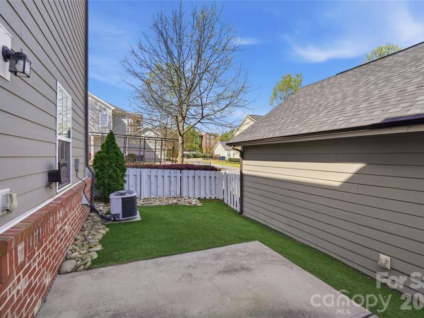 22334 Market Street, Cornelius, NC 28031.  MLS# CAR4363349, YatesRealty ID 9912. 