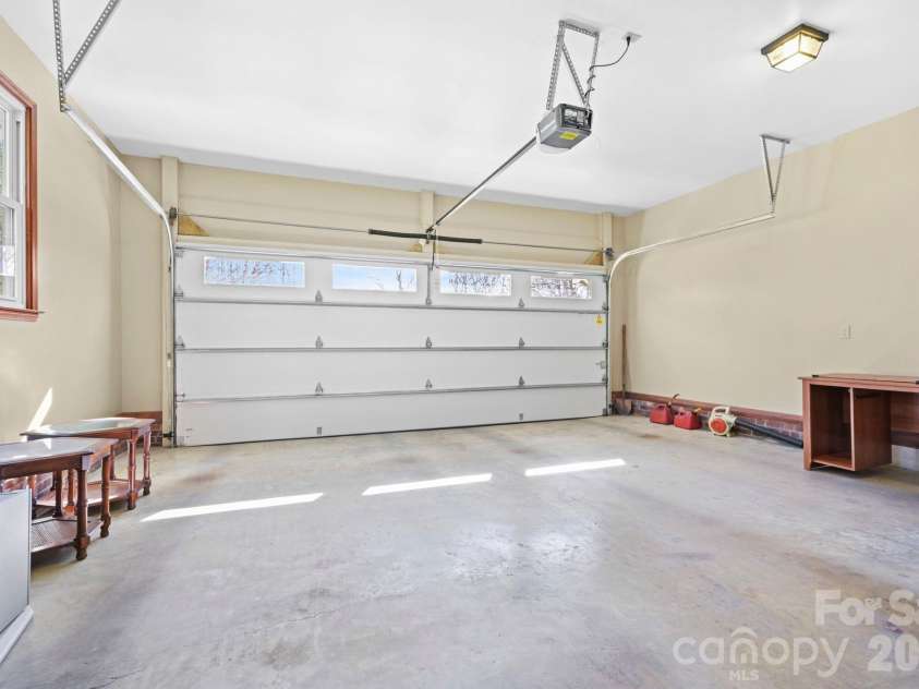 109 Normandy Avenue, Boonville, NC 27011.  MLS# CAR4362236, YatesRealty ID 9913. 