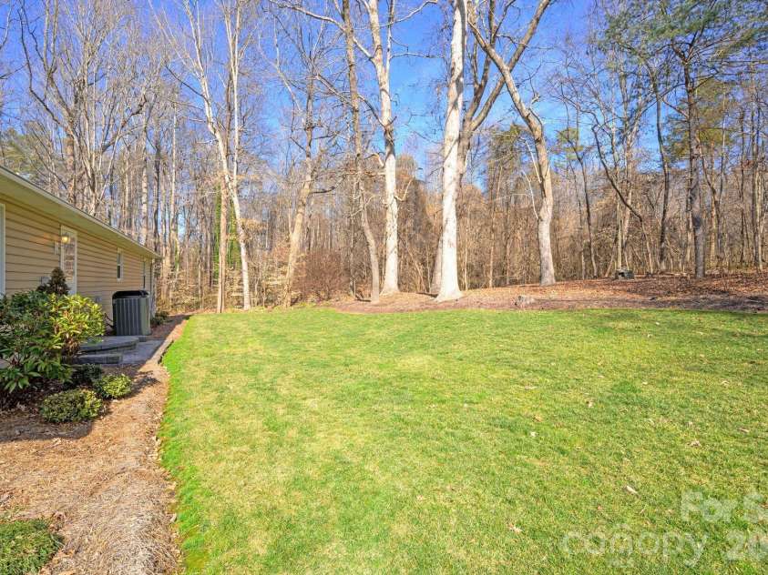 109 Normandy Avenue, Boonville, NC 27011.  MLS# CAR4362236, YatesRealty ID 9913. 