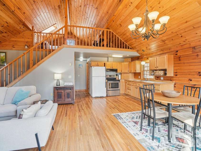 307 Roaring Creek Lane, Waynesville, NC 28786.  MLS# CAR4353310, YatesRealty ID 9914. 