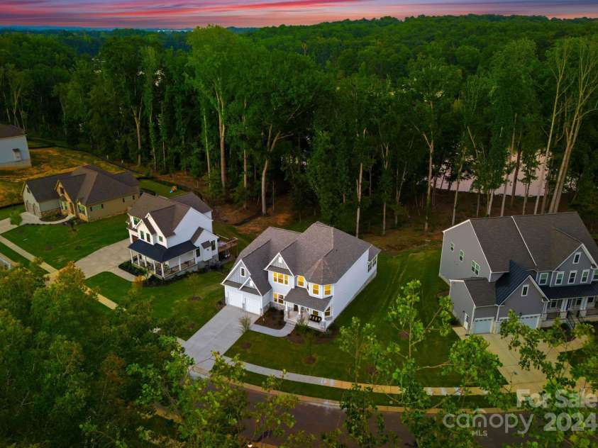 6034 Jepson Court, Charlotte, NC 28214.  MLS# CAR4174368, YatesRealty ID 9915. 