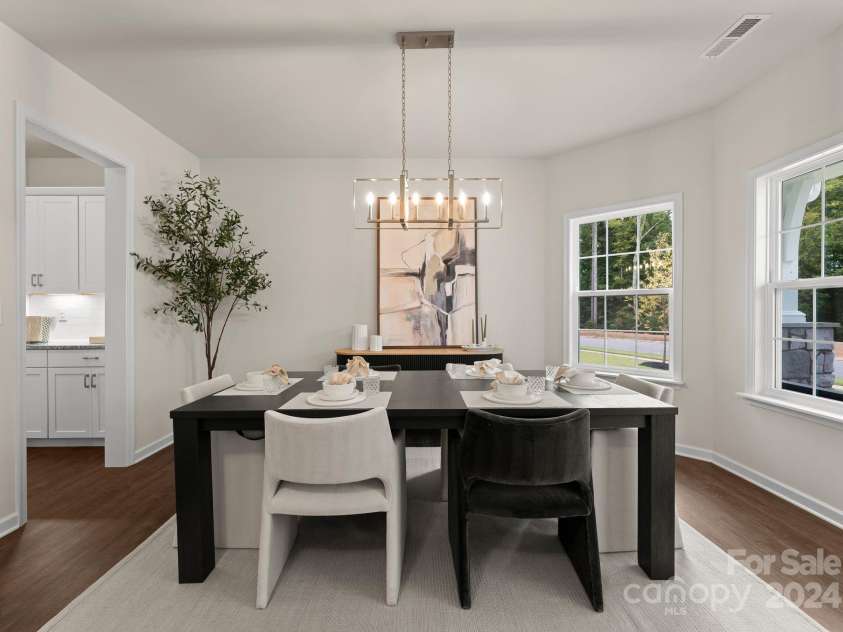 6034 Jepson Court, Charlotte, NC 28214.  MLS# CAR4174368, YatesRealty ID 9915. 