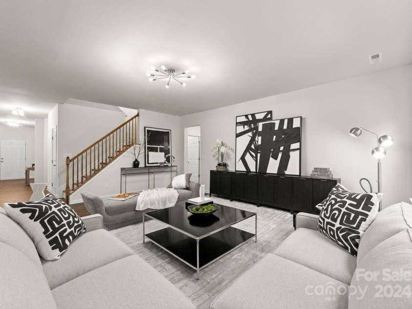 6034 Jepson Court, Charlotte, NC 28214.  MLS# CAR4174368, YatesRealty ID 9915. 