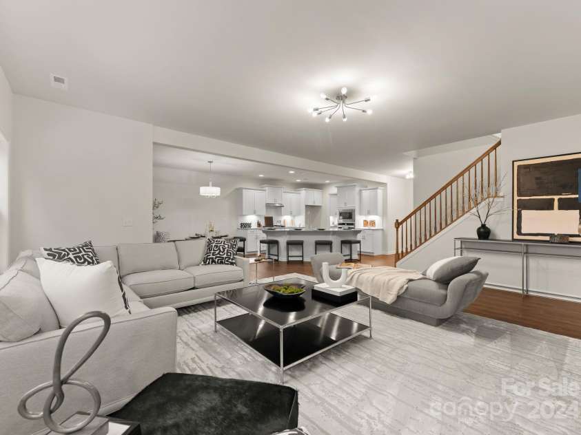 6034 Jepson Court, Charlotte, NC 28214.  MLS# CAR4174368, YatesRealty ID 9915. 