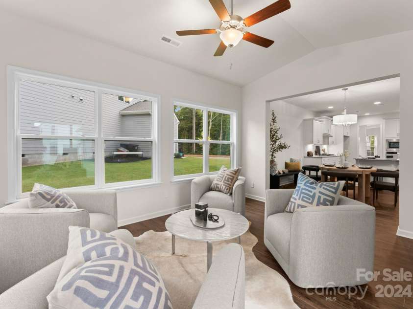 6034 Jepson Court, Charlotte, NC 28214.  MLS# CAR4174368, YatesRealty ID 9915. 