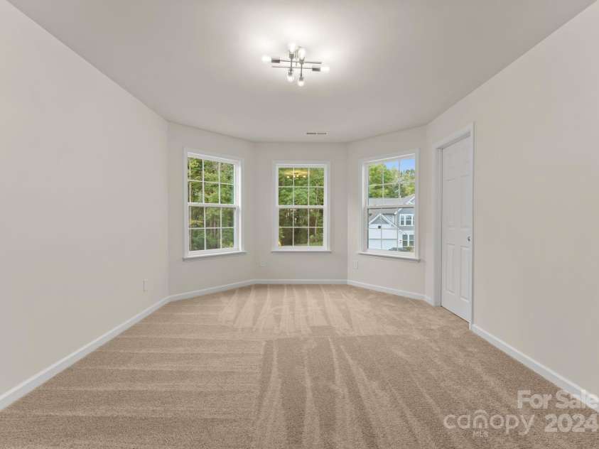 6034 Jepson Court, Charlotte, NC 28214.  MLS# CAR4174368, YatesRealty ID 9915. 
