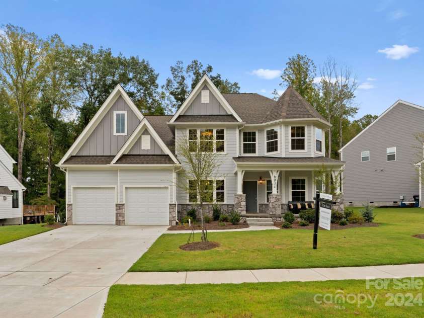 6034 Jepson Court, Charlotte, NC 28214.  MLS# CAR4174368, YatesRealty ID 9915. 