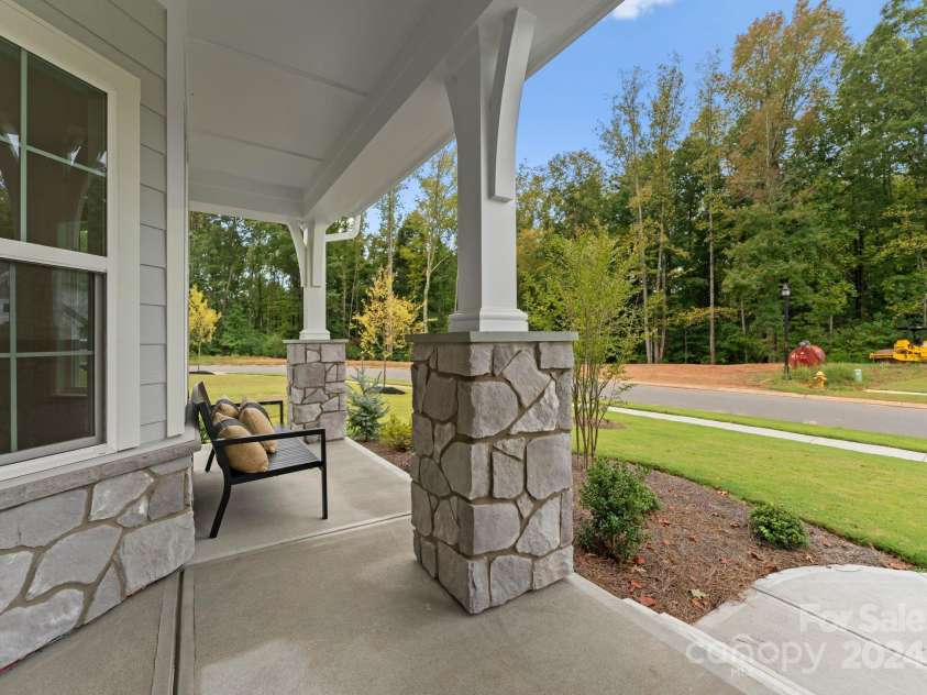 6034 Jepson Court, Charlotte, NC 28214.  MLS# CAR4174368, YatesRealty ID 9915. 