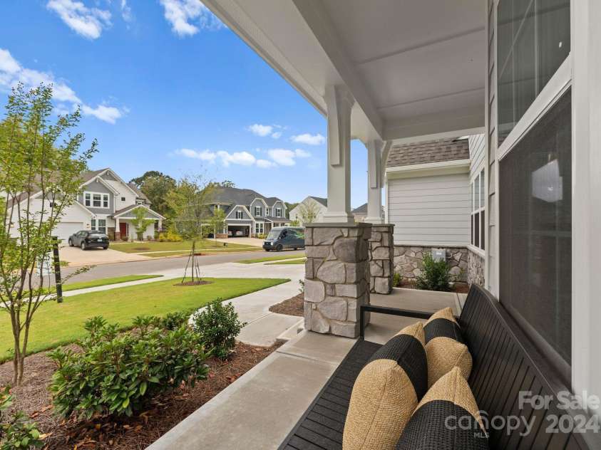 6034 Jepson Court, Charlotte, NC 28214.  MLS# CAR4174368, YatesRealty ID 9915. 