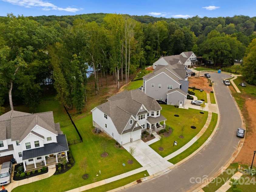 6034 Jepson Court, Charlotte, NC 28214.  MLS# CAR4174368, YatesRealty ID 9915. 