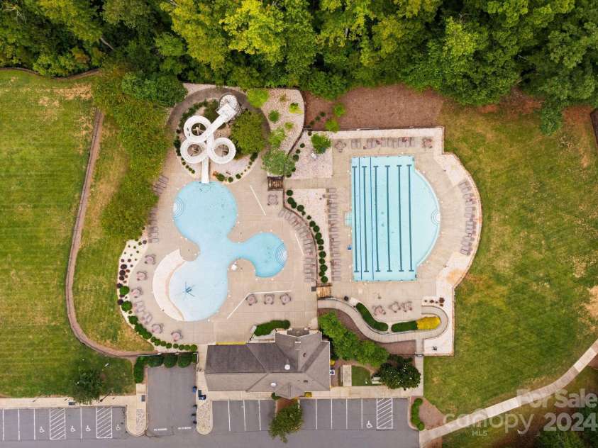 6034 Jepson Court, Charlotte, NC 28214.  MLS# CAR4174368, YatesRealty ID 9915. 