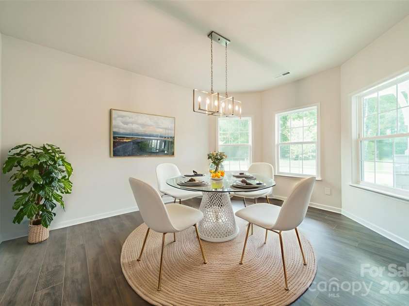 6034 Jepson Court, Charlotte, NC 28214.  MLS# CAR4292167, YatesRealty ID 9915. Dining Room *Virtually Staged*