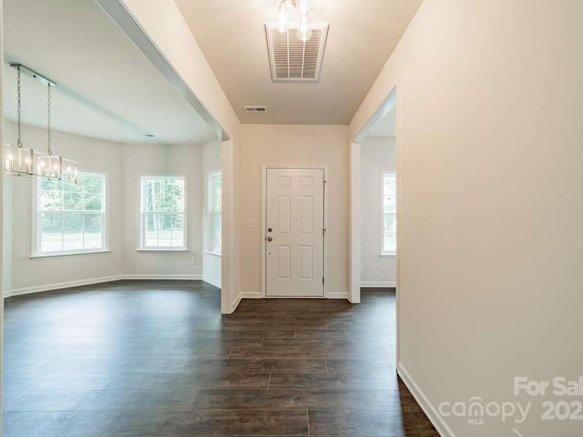 6034 Jepson Court, Charlotte, NC 28214.  MLS# CAR4292167, YatesRealty ID 9915. Entryway w/ Dining room & Home Office