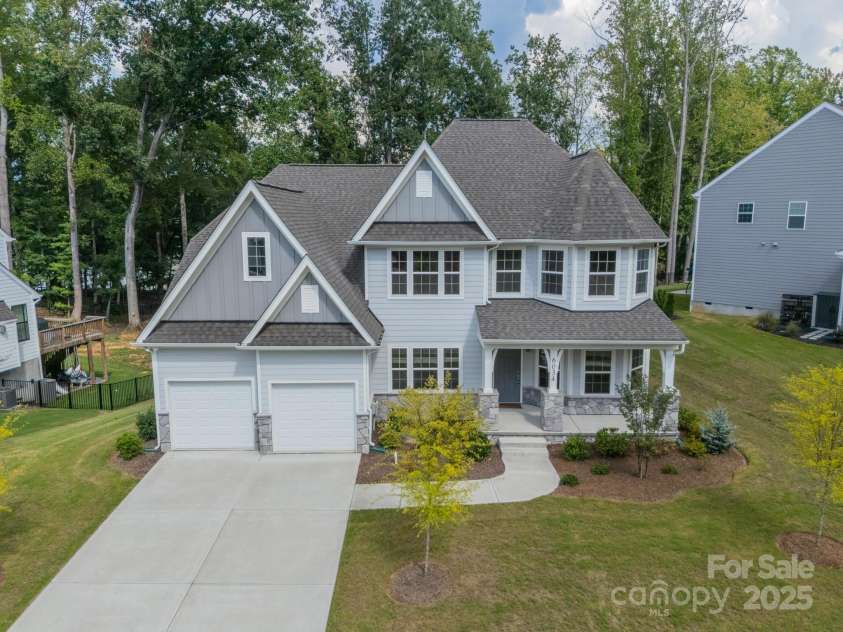 6034 Jepson Court, Charlotte, NC 28214.  MLS# CAR4292167, YatesRealty ID 9915. Front Exterior
