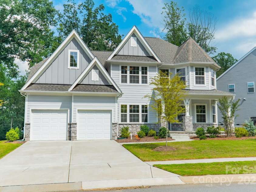 6034 Jepson Court, Charlotte, NC 28214.  MLS# CAR4292167, YatesRealty ID 9915. Front Exterior