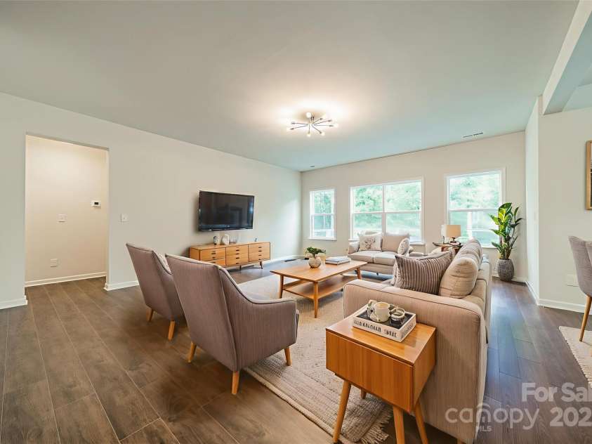 6034 Jepson Court, Charlotte, NC 28214.  MLS# CAR4292167, YatesRealty ID 9915. Living Room *Virtually Staged*