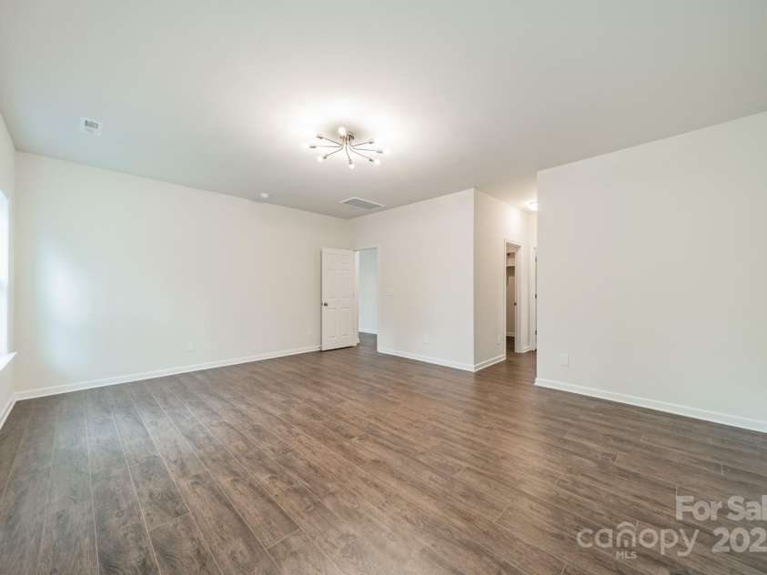 6034 Jepson Court, Charlotte, NC 28214.  MLS# CAR4292167, YatesRealty ID 9915. Primary Bedroom