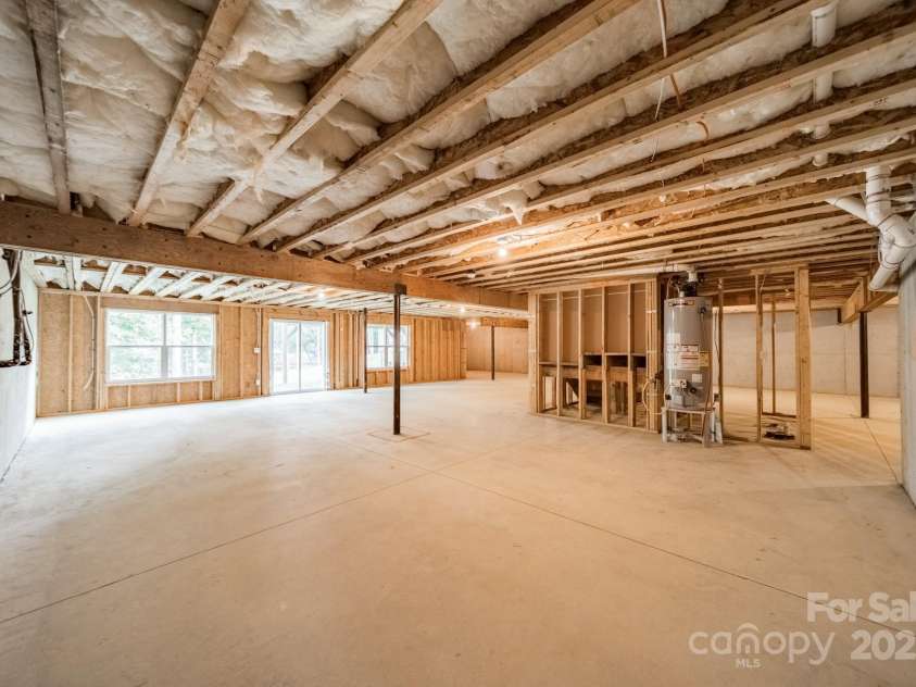 6034 Jepson Court, Charlotte, NC 28214.  MLS# CAR4292167, YatesRealty ID 9915. Unfinished Basement
