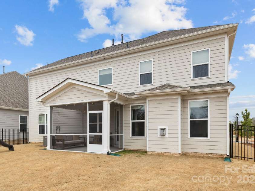 5024 Hillshire Lane, Mint Hill, NC 28227.  MLS# CAR4219937, YatesRealty ID 9917. 