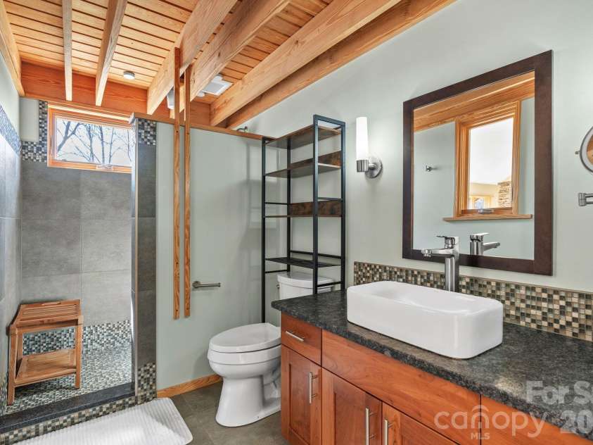 588 Long Branch Road, Swannanoa, NC 28778.  MLS# CAR4364788, YatesRealty ID 9917. 