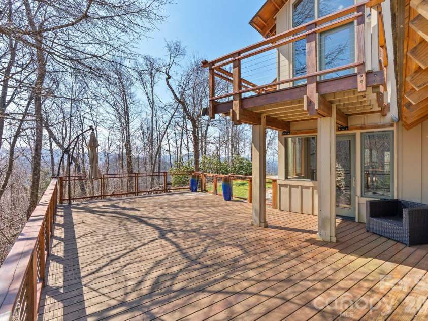 588 Long Branch Road, Swannanoa, NC 28778.  MLS# CAR4364788, YatesRealty ID 9917. 