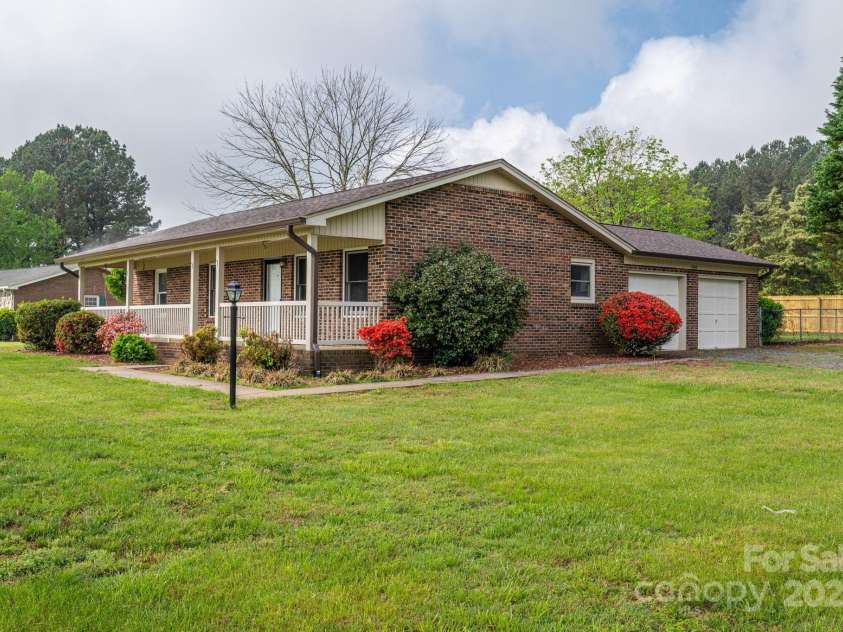 1663 Smyre Farm Road, Newton, NC 28658.  MLS# CAR4243966, YatesRealty ID 9918. 