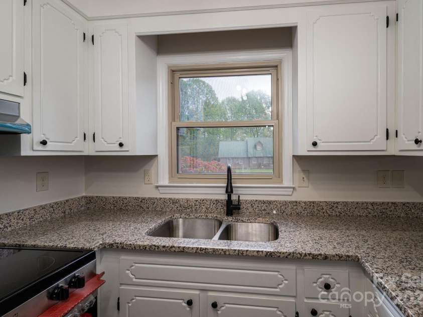 1663 Smyre Farm Road, Newton, NC 28658.  MLS# CAR4243966, YatesRealty ID 9918. 