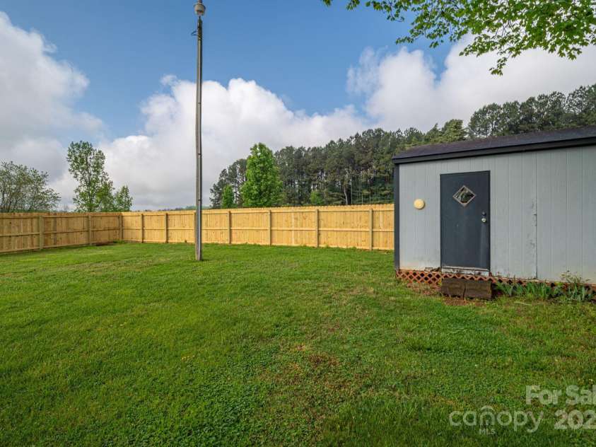 1663 Smyre Farm Road, Newton, NC 28658.  MLS# CAR4243966, YatesRealty ID 9918. 