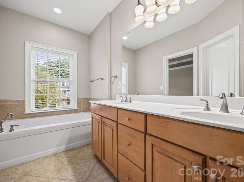 8408 Indigo Row, Charlotte, NC 28277.  MLS# CAR4346123, YatesRealty ID 9918. 