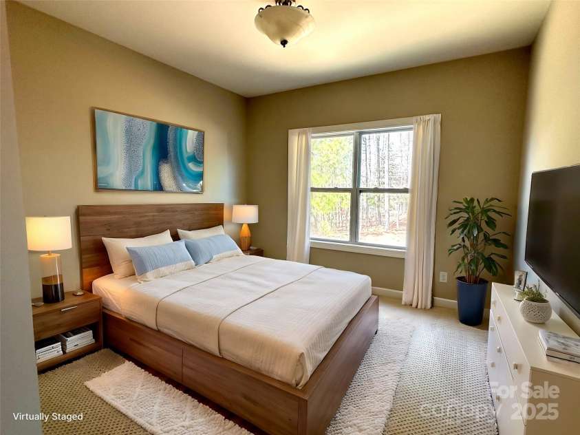 16446 Doves Canyon Lane, Charlotte, NC 28278.  MLS# CAR4253355, YatesRealty ID 9919. 