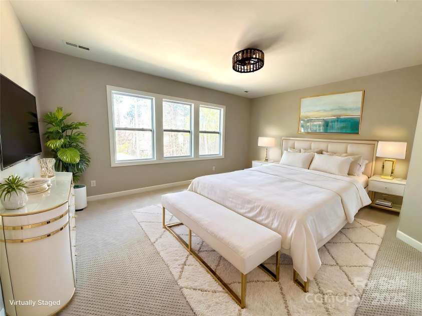 16446 Doves Canyon Lane, Charlotte, NC 28278.  MLS# CAR4253355, YatesRealty ID 9919. 