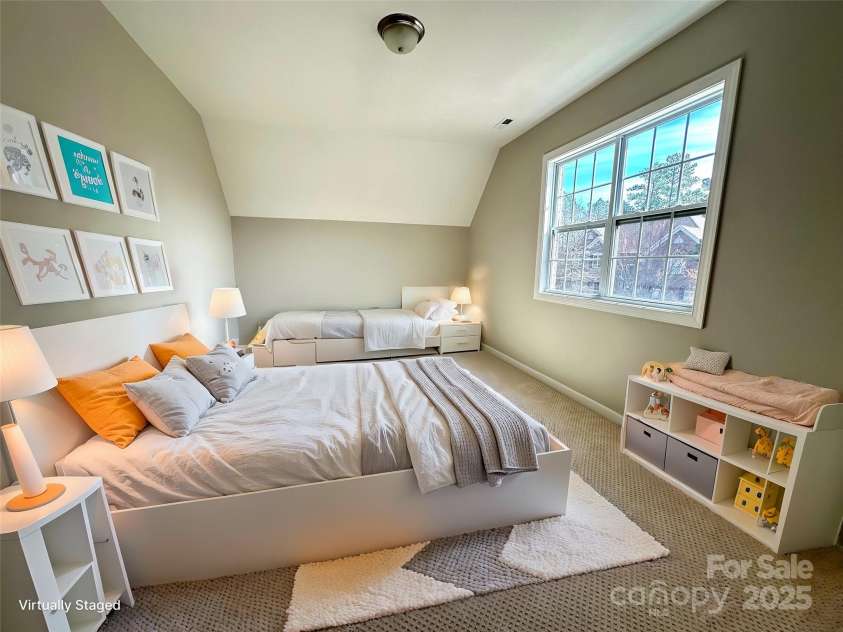 16446 Doves Canyon Lane, Charlotte, NC 28278.  MLS# CAR4253355, YatesRealty ID 9919. 