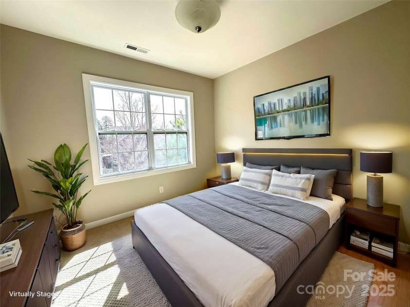 16446 Doves Canyon Lane, Charlotte, NC 28278.  MLS# CAR4253355, YatesRealty ID 9919. 