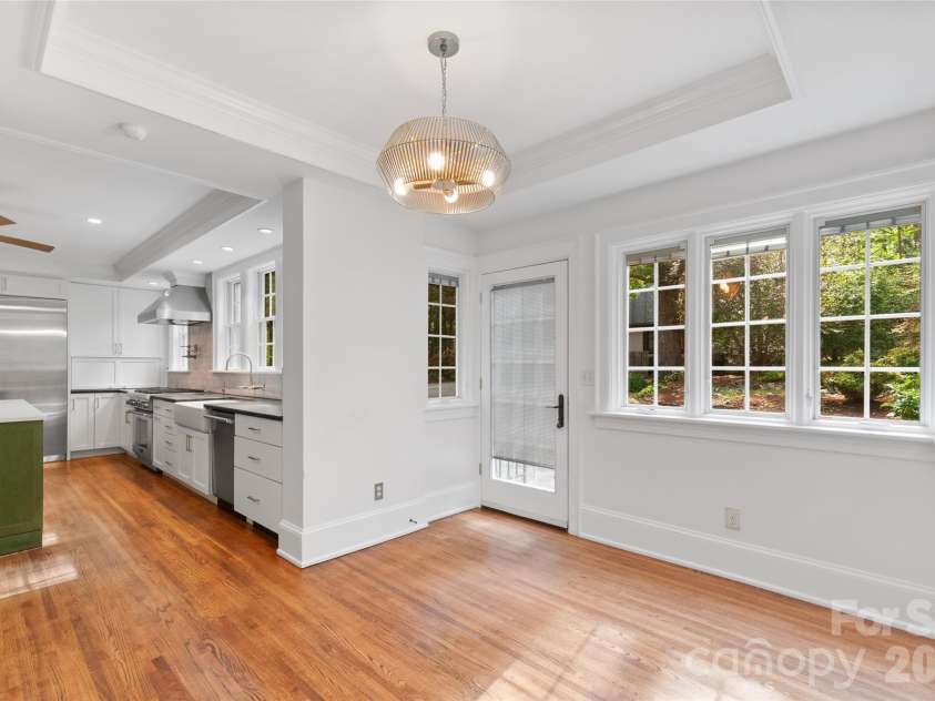 30 Cedarcliff Road, Asheville, NC 28803.  MLS# CAR4358152, YatesRealty ID 9919. 