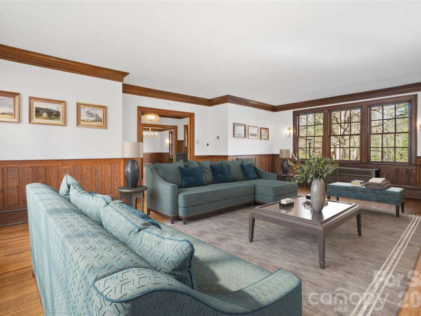30 Cedarcliff Road, Asheville, NC 28803.  MLS# CAR4358152, YatesRealty ID 9919. Virtually Staged
