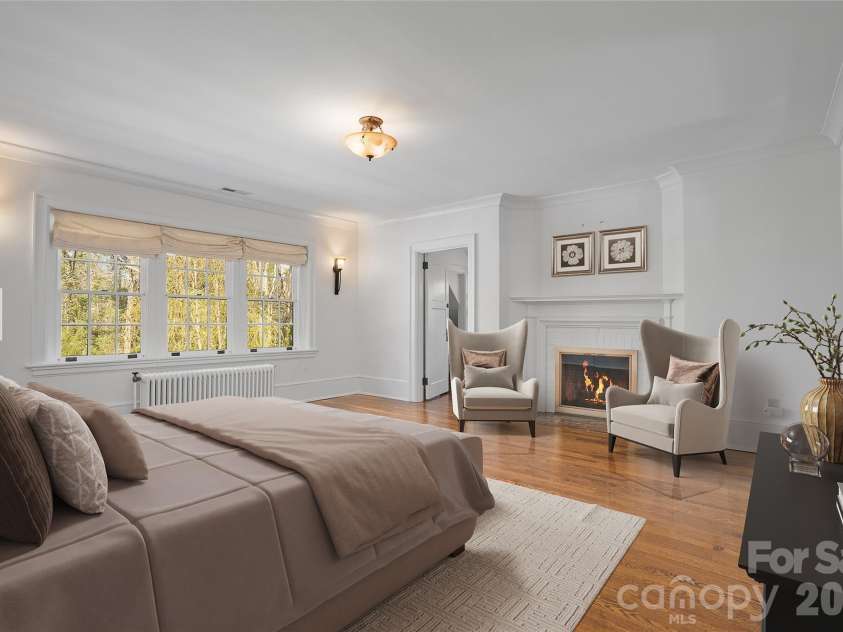 30 Cedarcliff Road, Asheville, NC 28803.  MLS# CAR4358152, YatesRealty ID 9919. Virtually Staged
