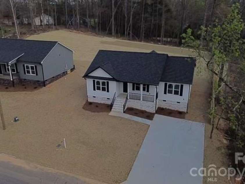5051 Macon Street, Kannapolis, NC 28081.  MLS# CAR4363260, YatesRealty ID 9920. 