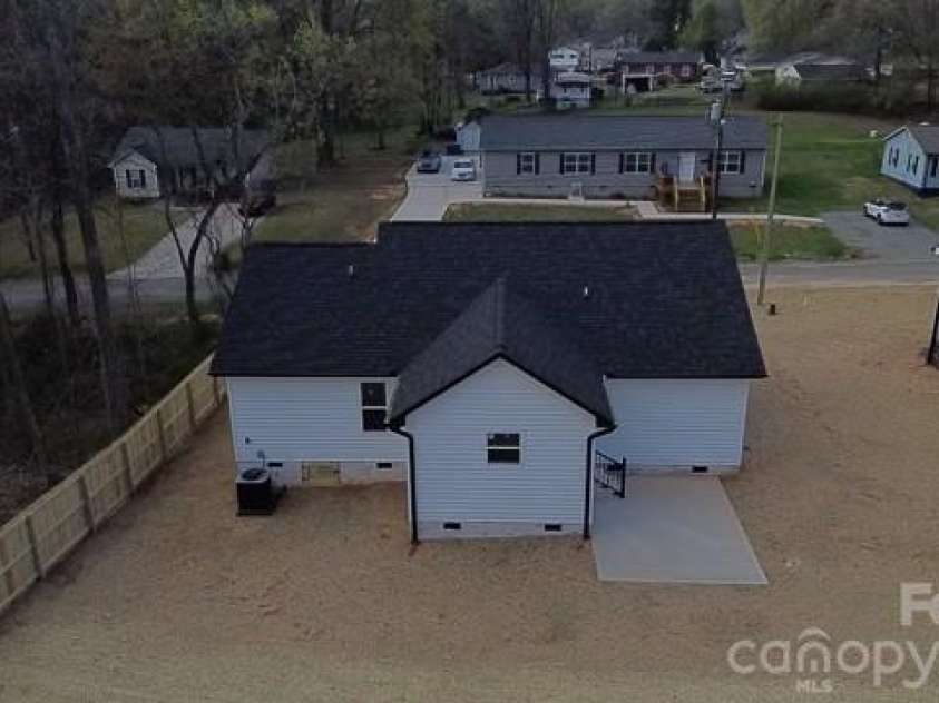 5051 Macon Street, Kannapolis, NC 28081.  MLS# CAR4363260, YatesRealty ID 9920. 