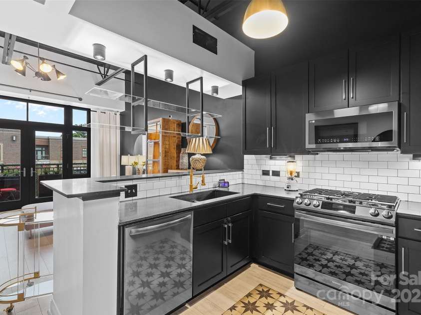 720 Governor Morrison Street, Charlotte, NC 28211.  MLS# CAR4267884, YatesRealty ID 9920. 