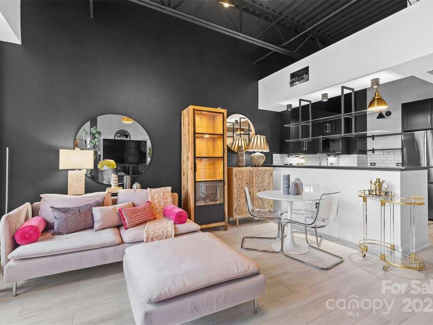 720 Governor Morrison Street, Charlotte, NC 28211.  MLS# CAR4267884, YatesRealty ID 9920. 