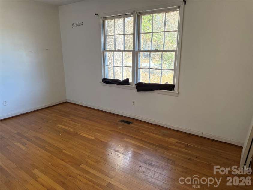 601 Grace Street, Bennettsville, SC 29512.  MLS# CAR4337120, YatesRealty ID 9921. 