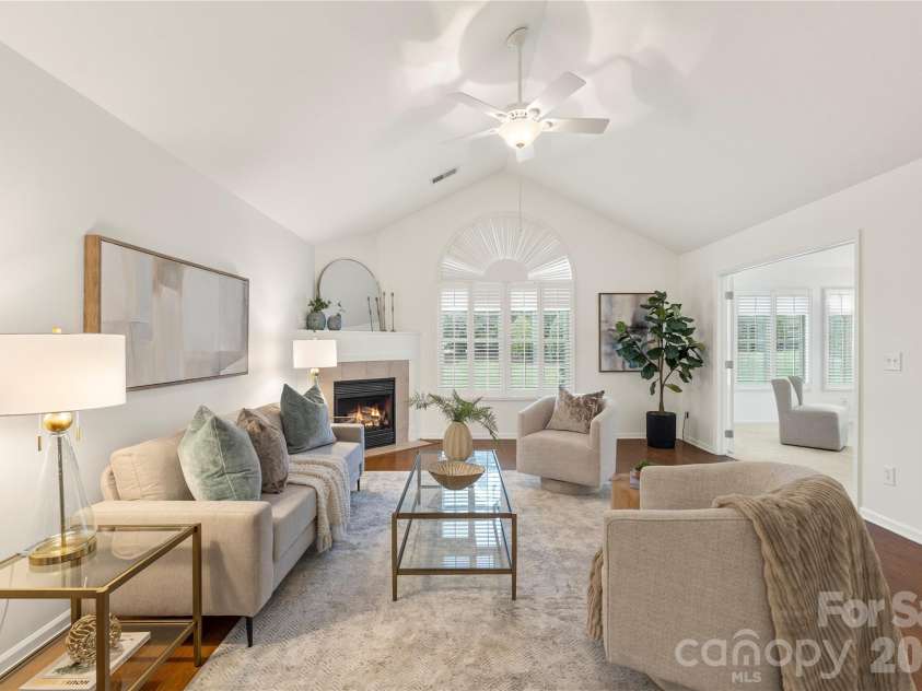 2444 Coltsview Lane, Matthews, NC 28105.  MLS# CAR4350705, YatesRealty ID 9922. 